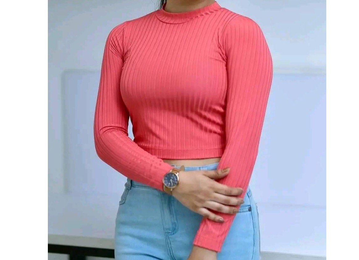 LONG SLEEVE RIBBED CROP TOP