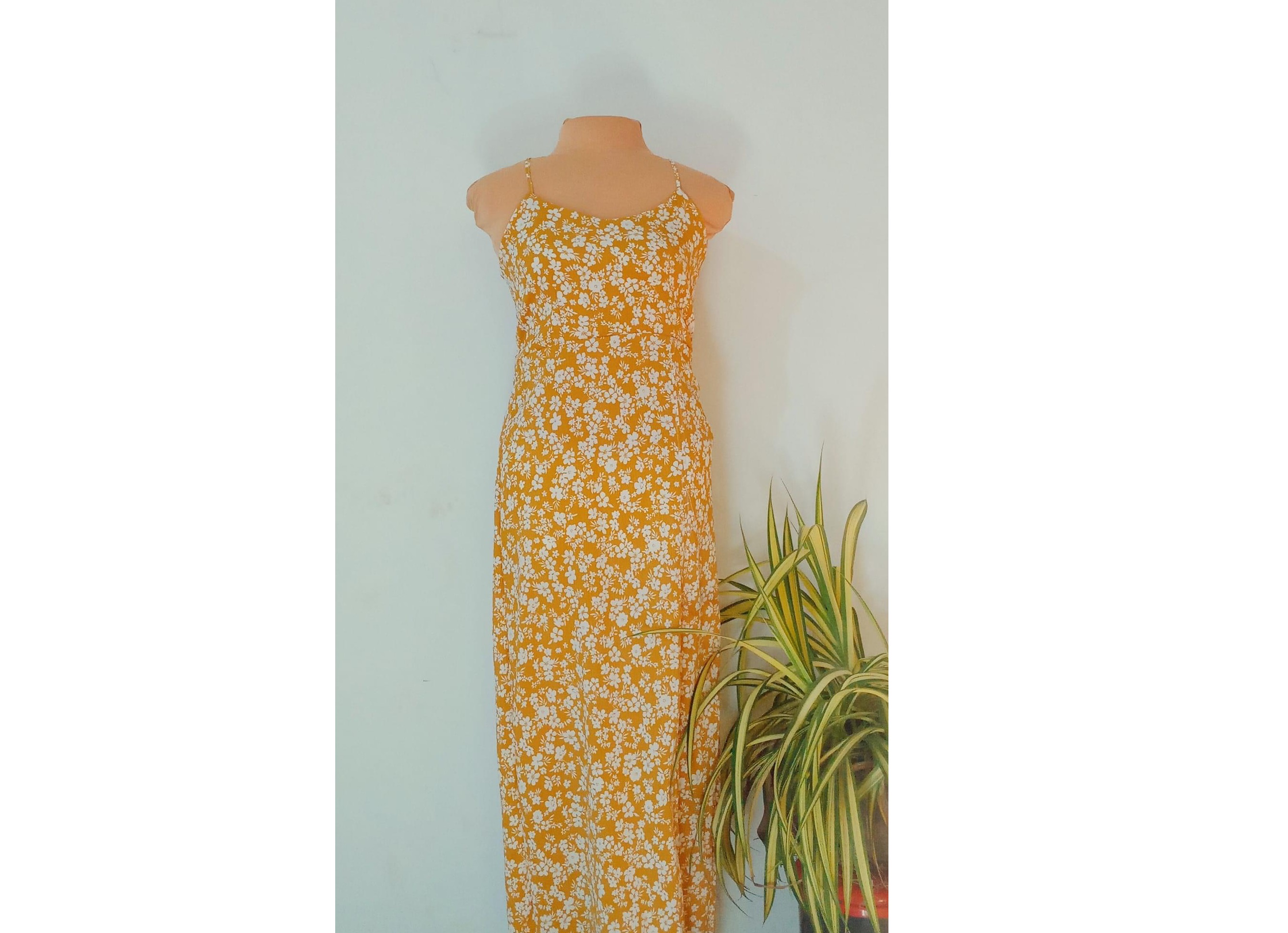 Women yellow spaghetti strap maxi dress