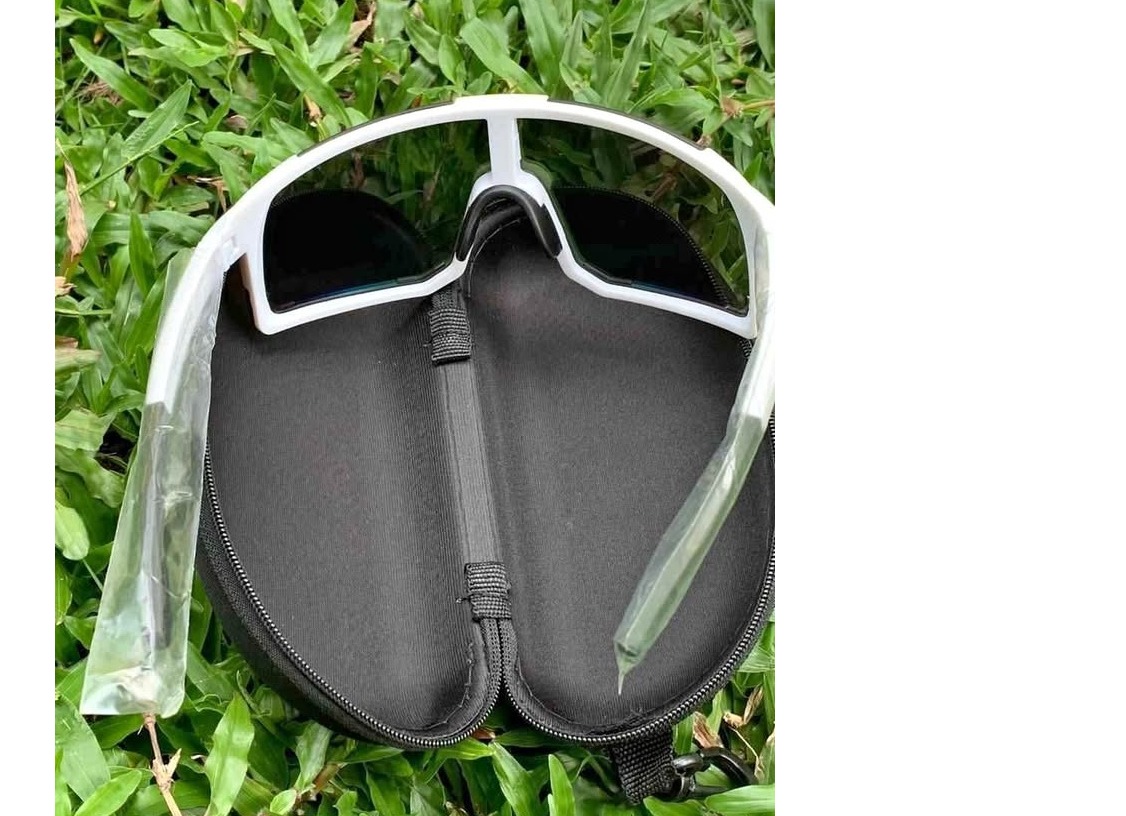 Sports sunglasses