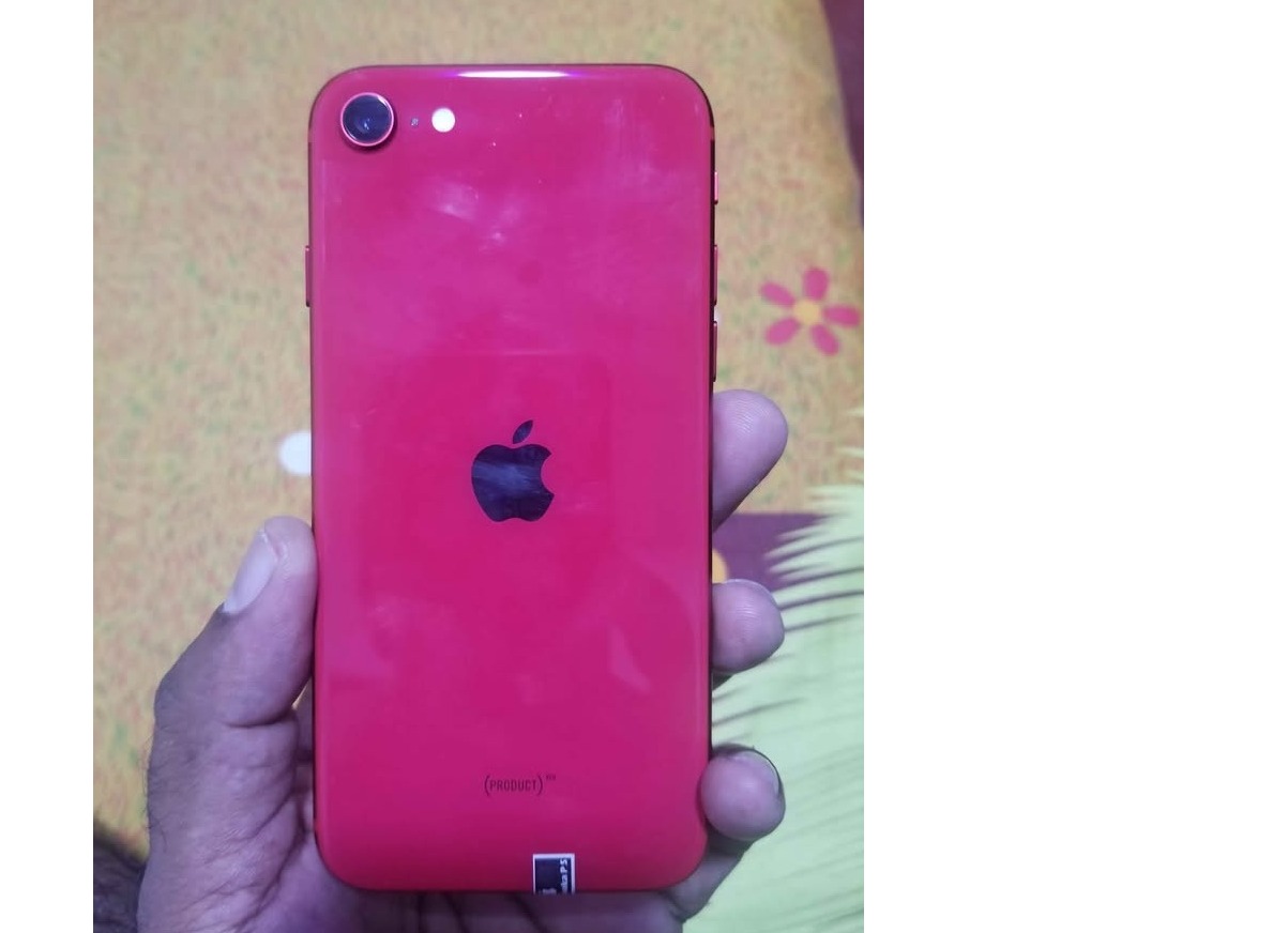 Apple se2 Red Colour