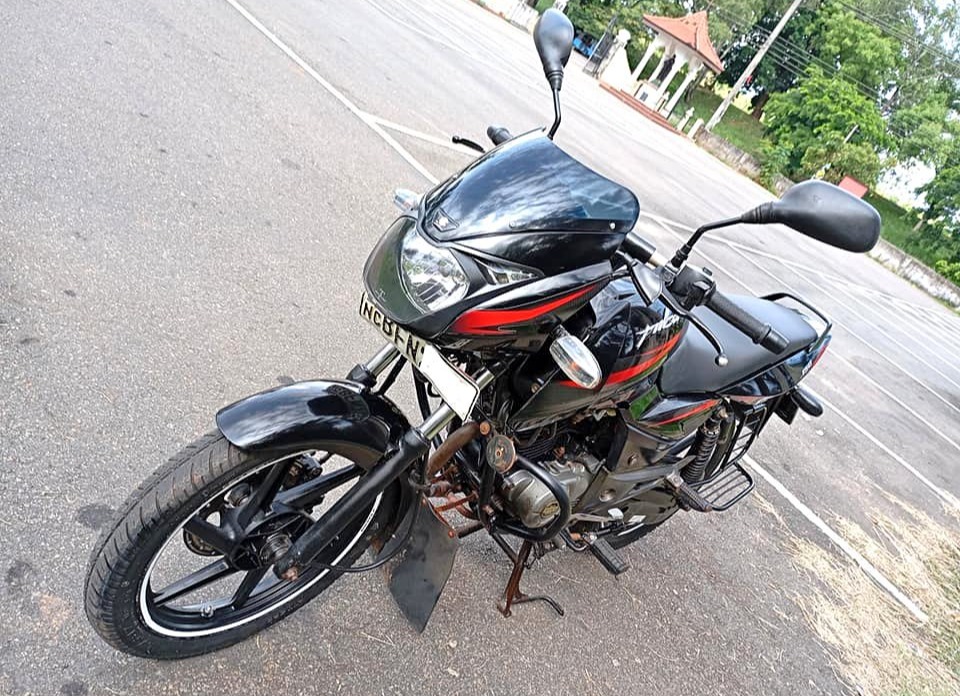 Bajaj puler 150