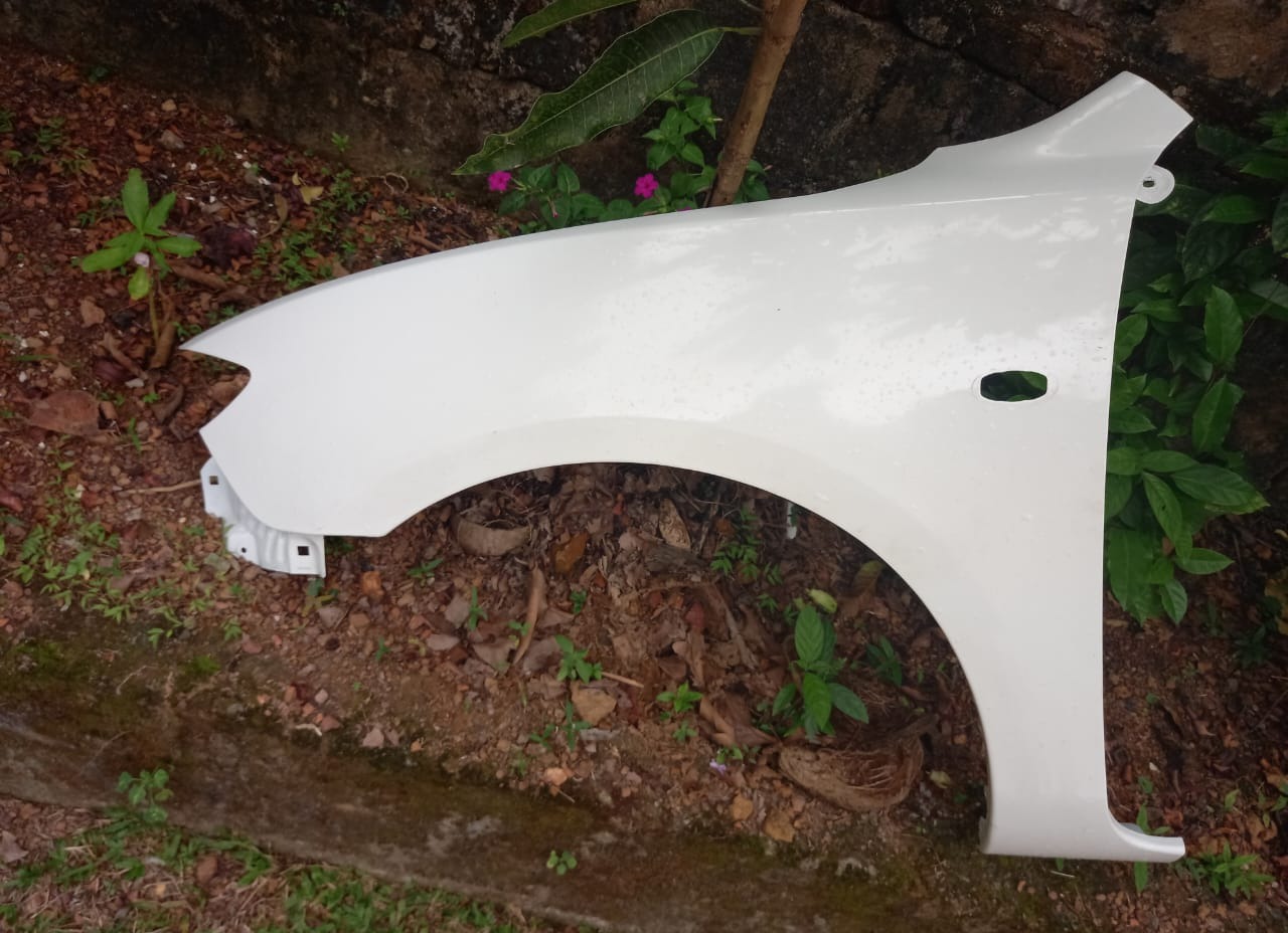 Mazda Axela 2007 Body Parts (b.New)