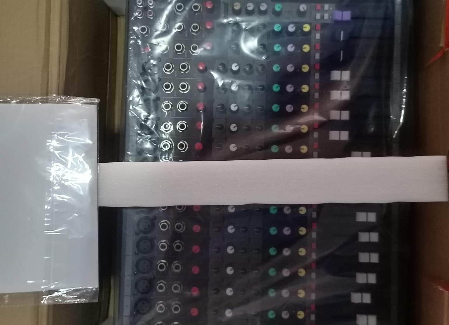 Sound Mixer චැනල් 16 . With warranty