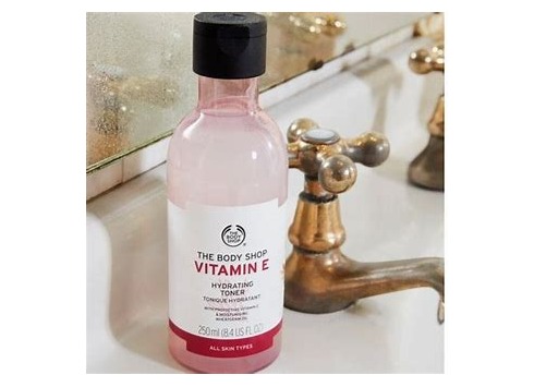 THE BODY SHOP Vitamin E Hydrating Toner 250ml