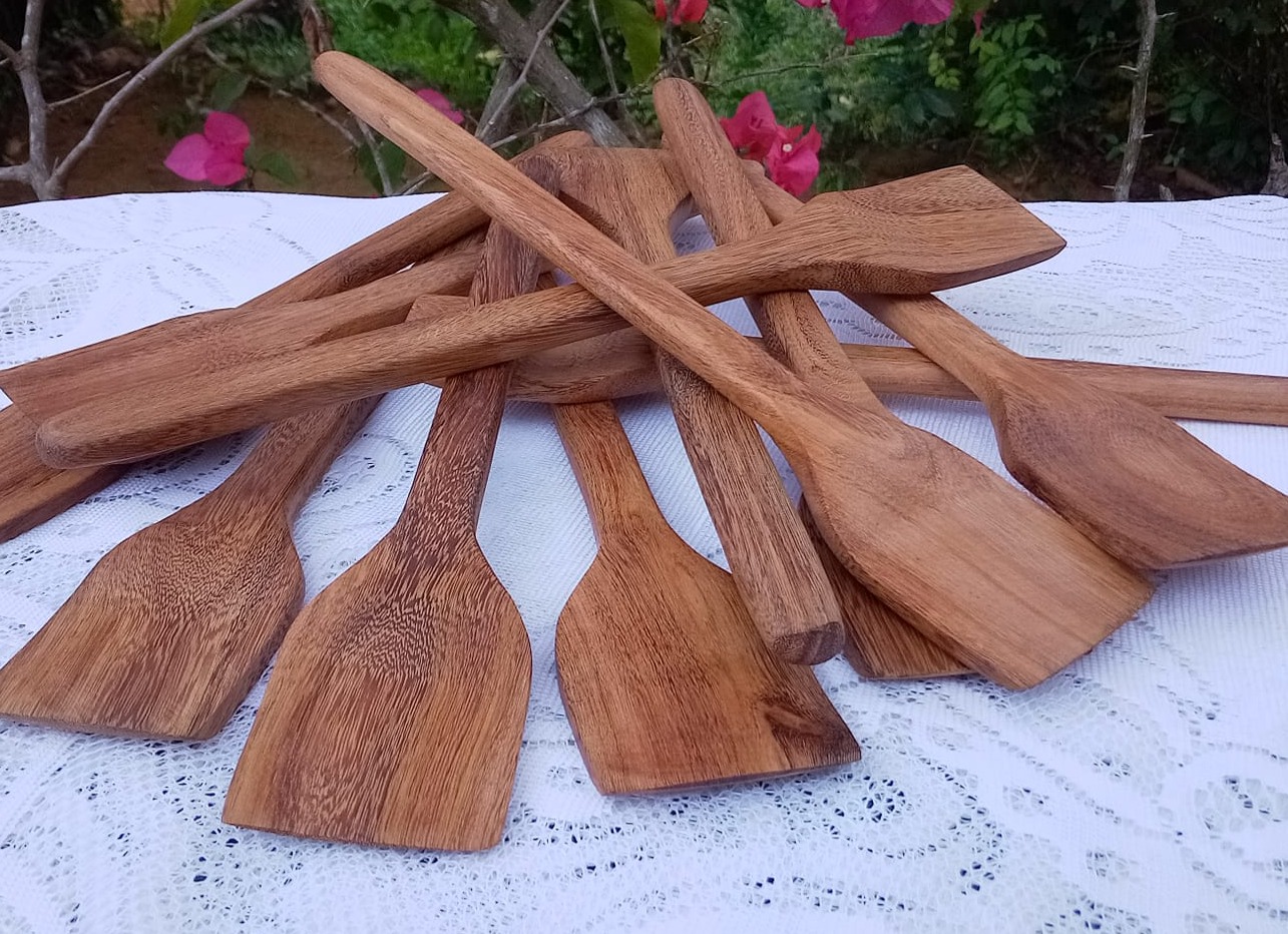 Traditional coconut shell Cutlery 100% natural