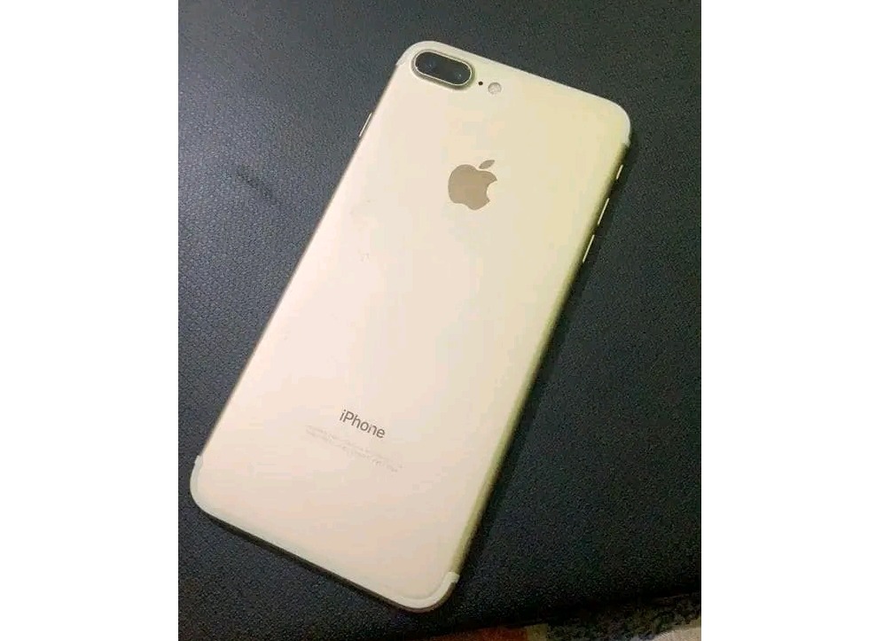 Apple iPhone 7 (Used)