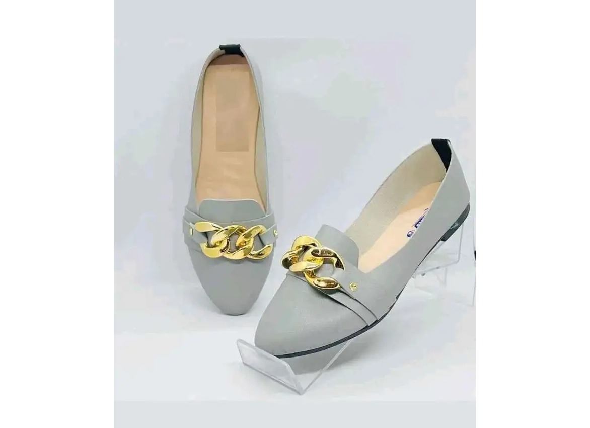 Ladies shoes