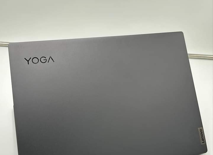 Yoga Slim 7i Pro 12th Gen