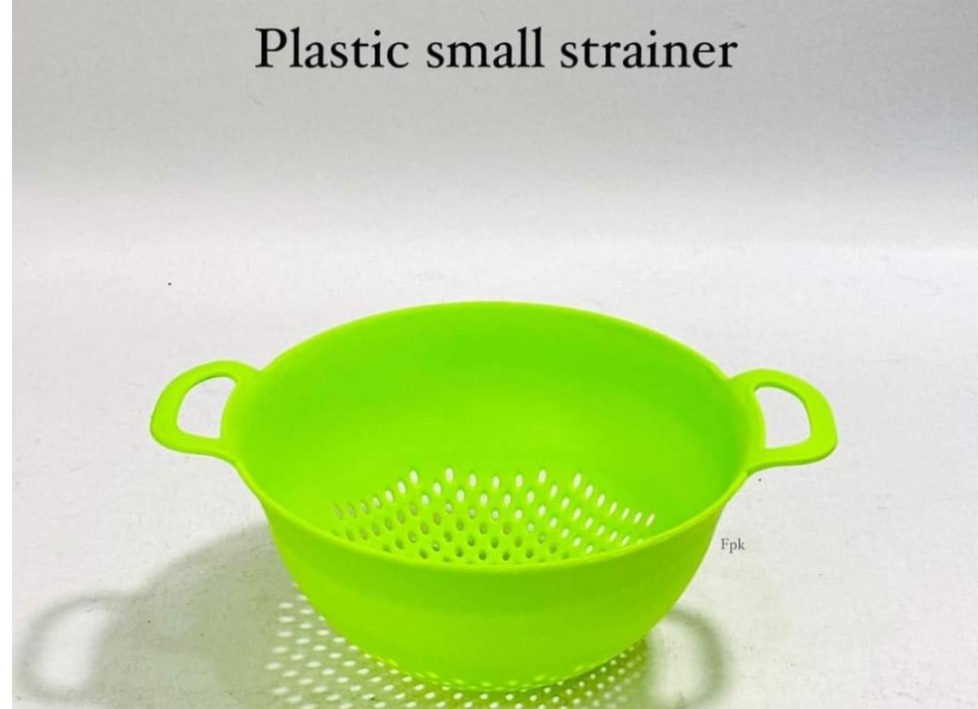 Plastic small strainer