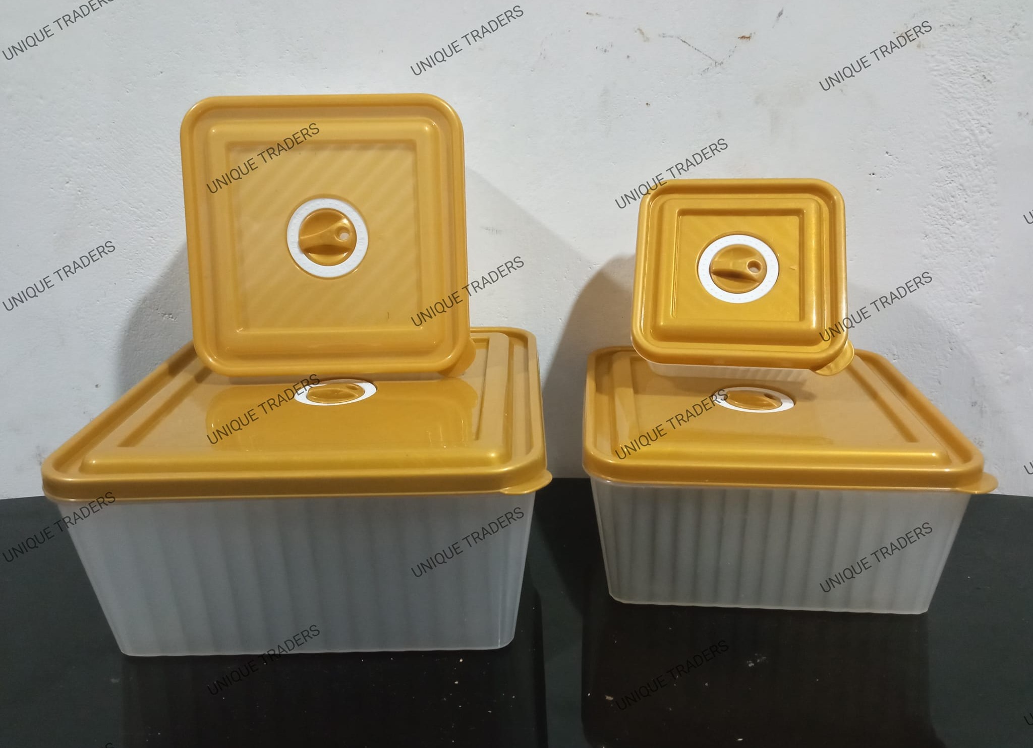 4 pcs Food Storage Boxes