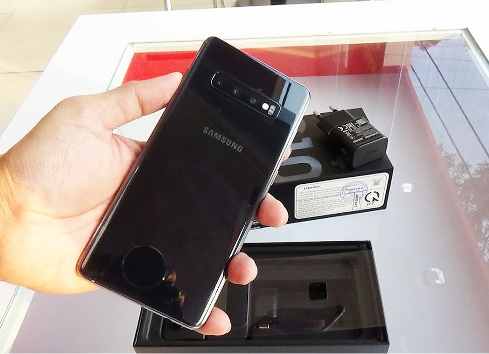 Samsung Galaxy S10 5G 256GB Black (Used)