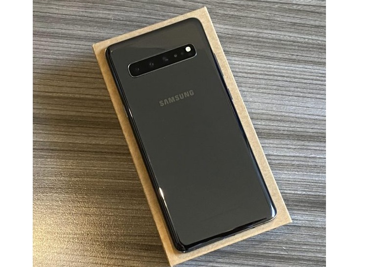 Samsung Galaxy S10 5G 256GB Black (Used)