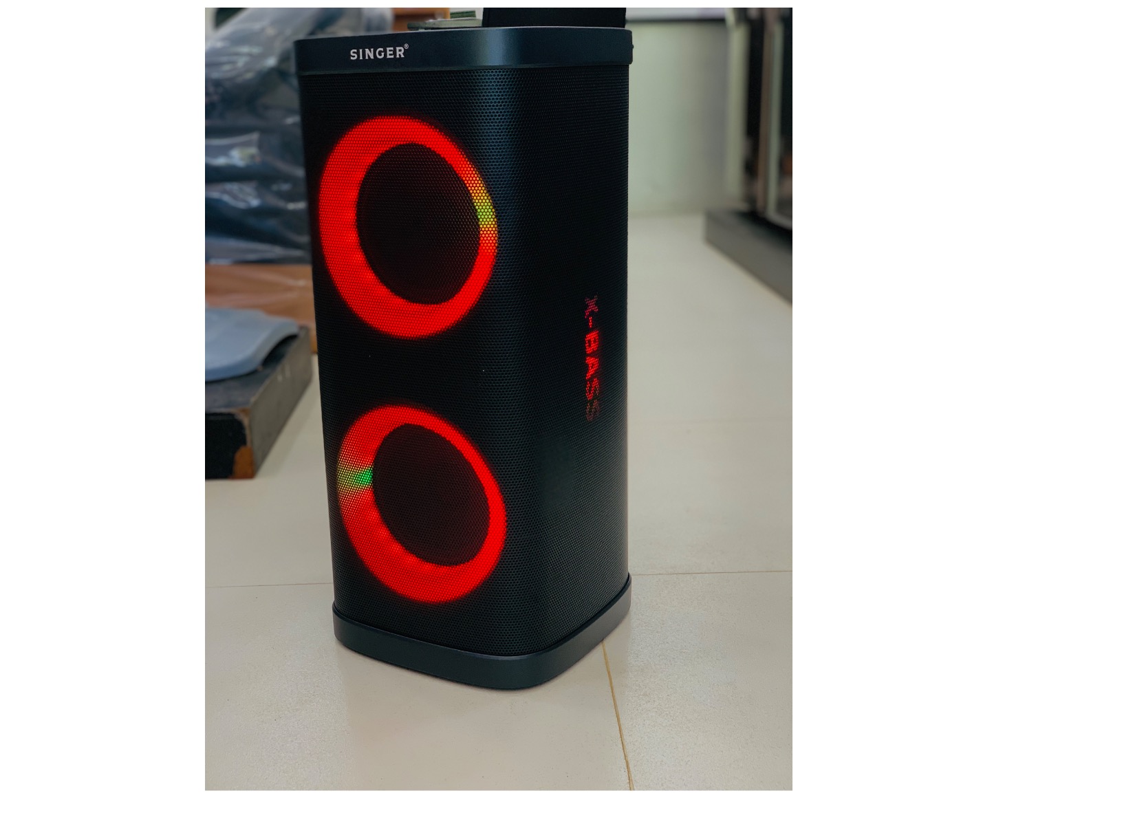 Singer speaker