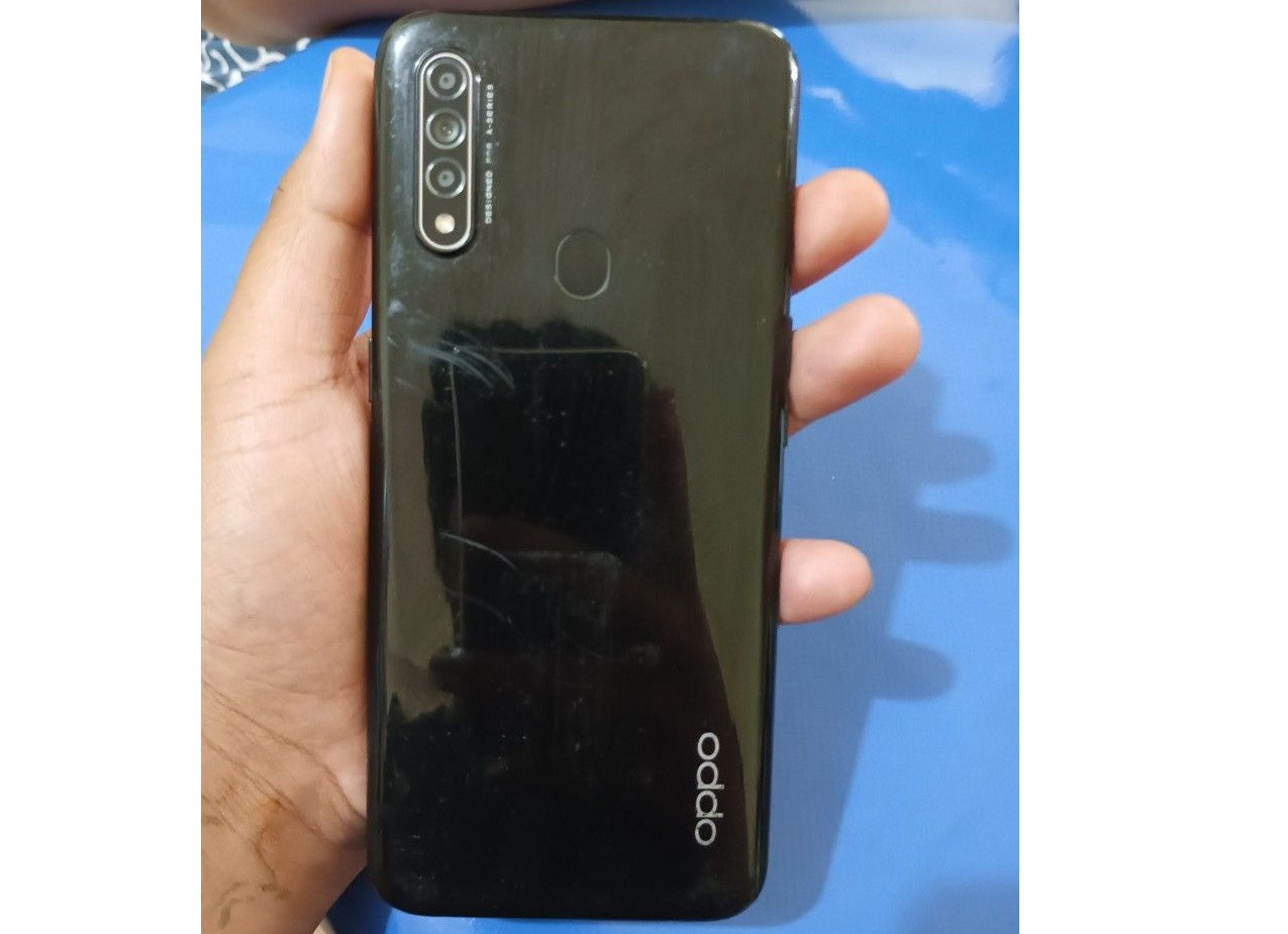 Oppo A31 (Used)