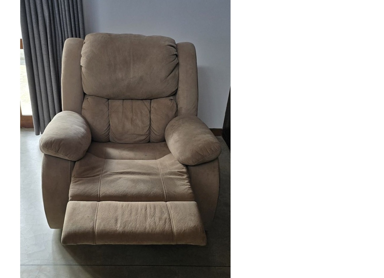 Damro Recliner for Sale (Single Seater)