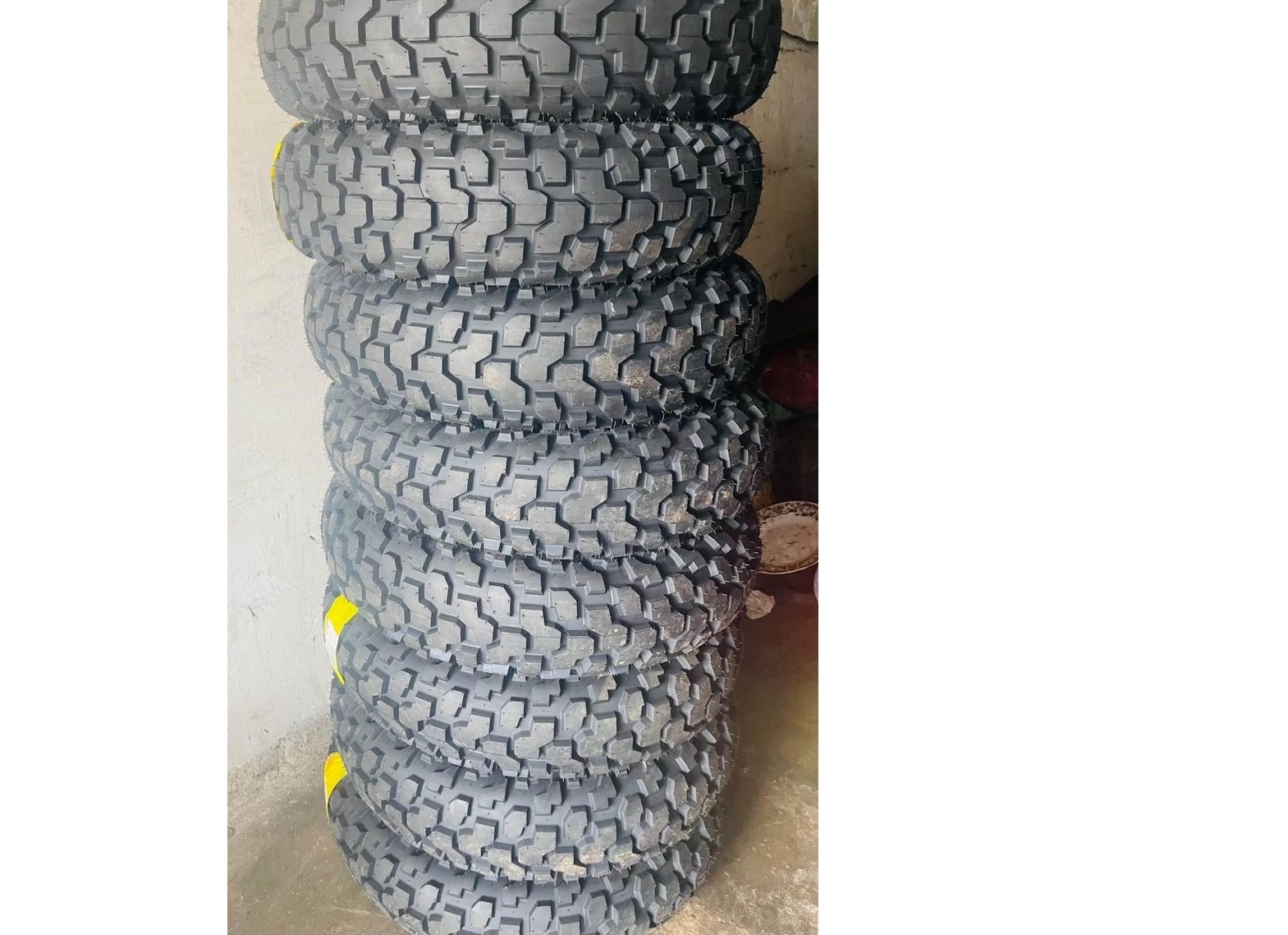 DSI tires