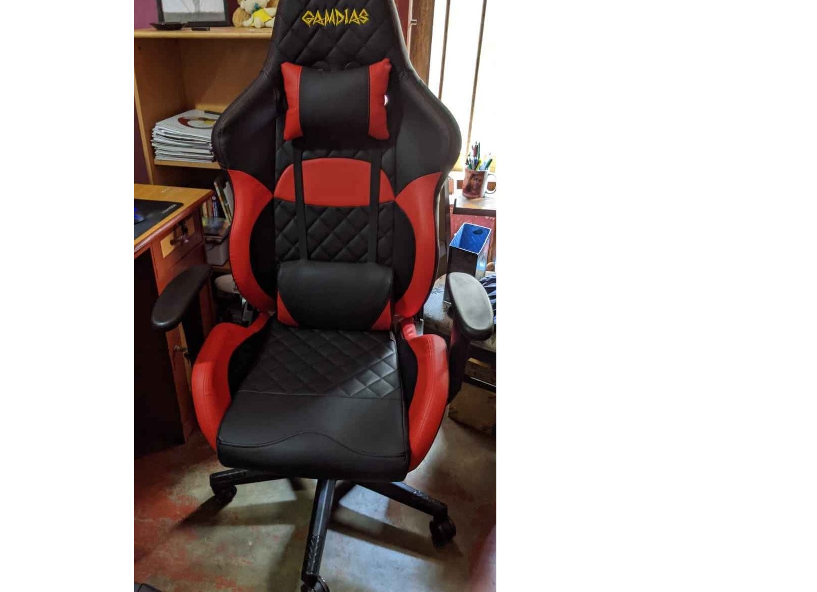 Gamdias Zelus E1 L gaming chair