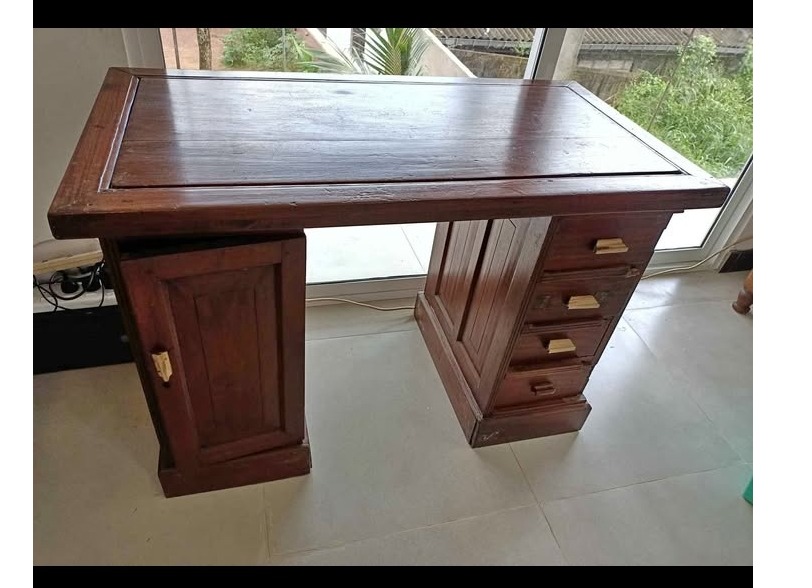 Antique Writing Table * Offers Welcome ✅