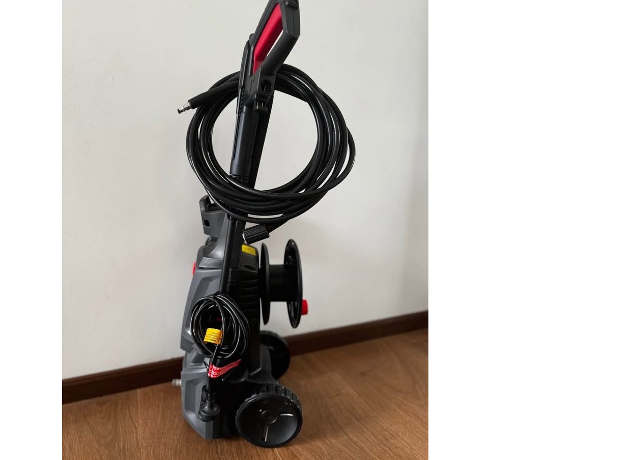 Ozito Pressure Washer 2320 PSI (160 Bar)