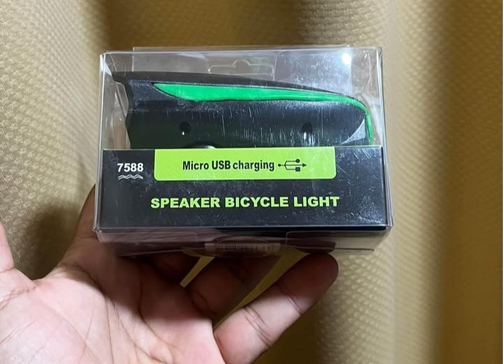 Rechargeable light with 5 Mode Horn