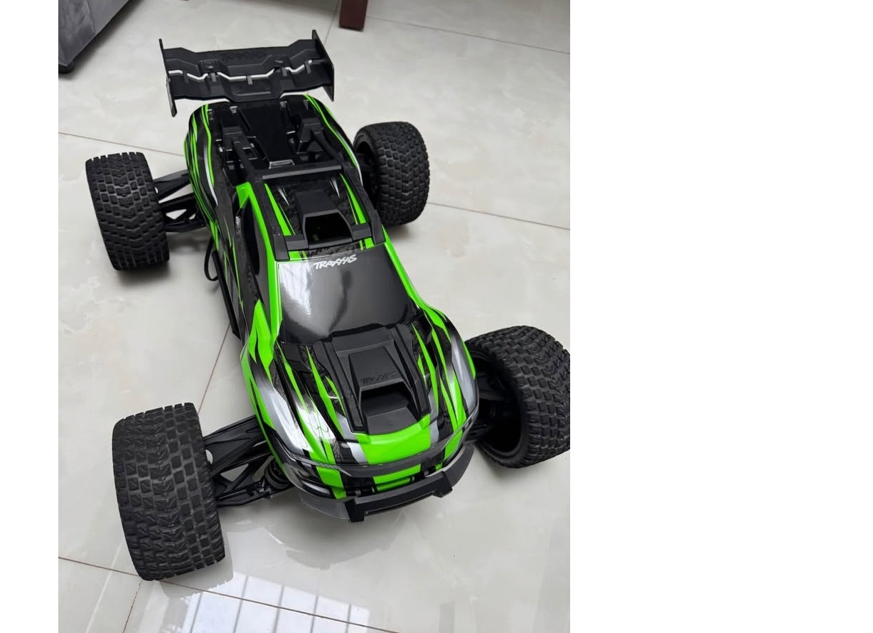 Traxxas XRT 1/5th Scale Truggy RC Car LiPo