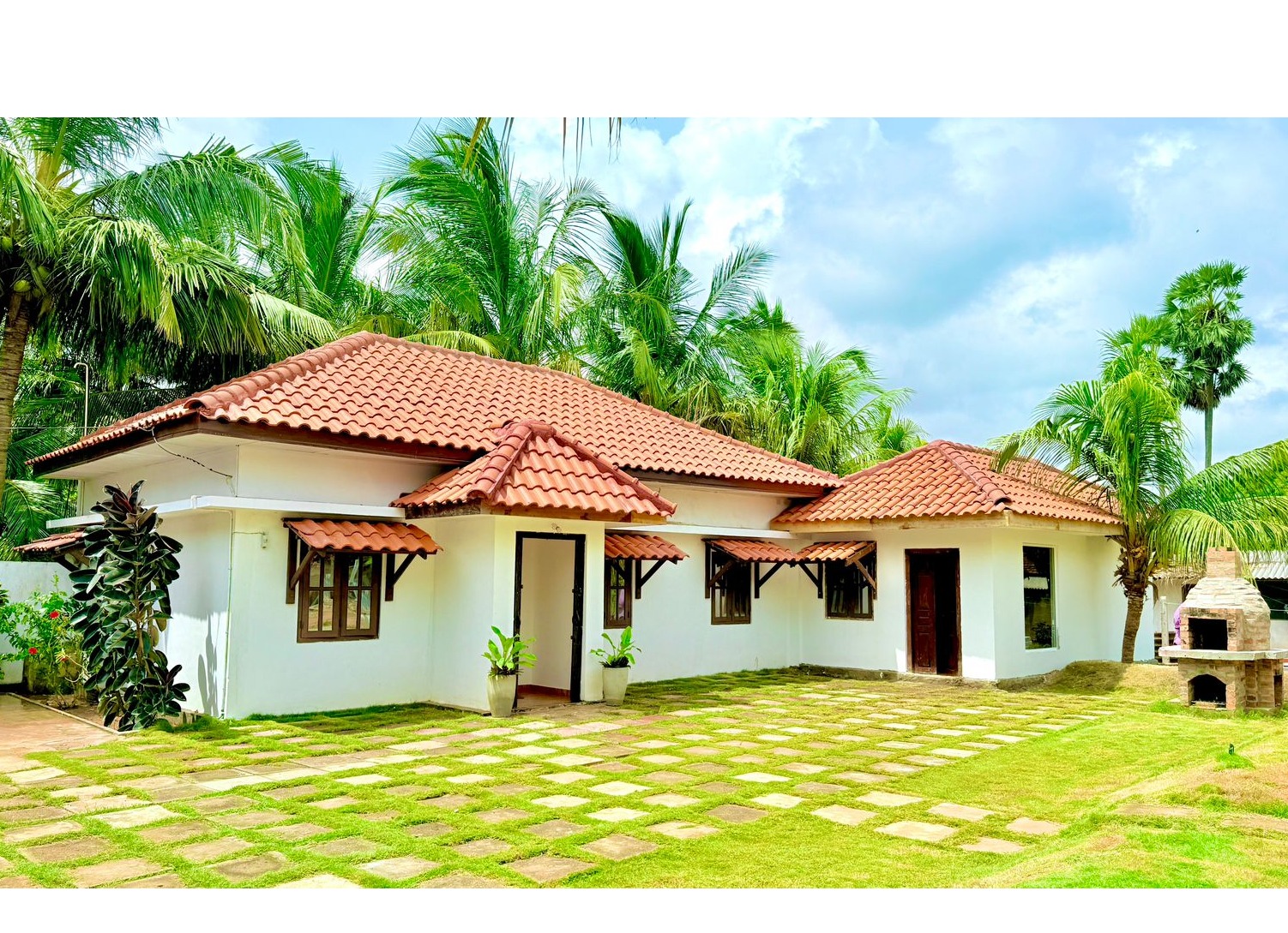 3 Bed Holiday Home - Keerimalai -Abbi Holidays