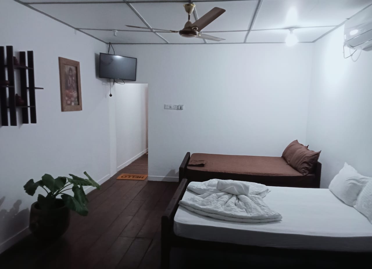 Jaffna - KKS Road 10+ bed Apartment - Abbi Holiday
