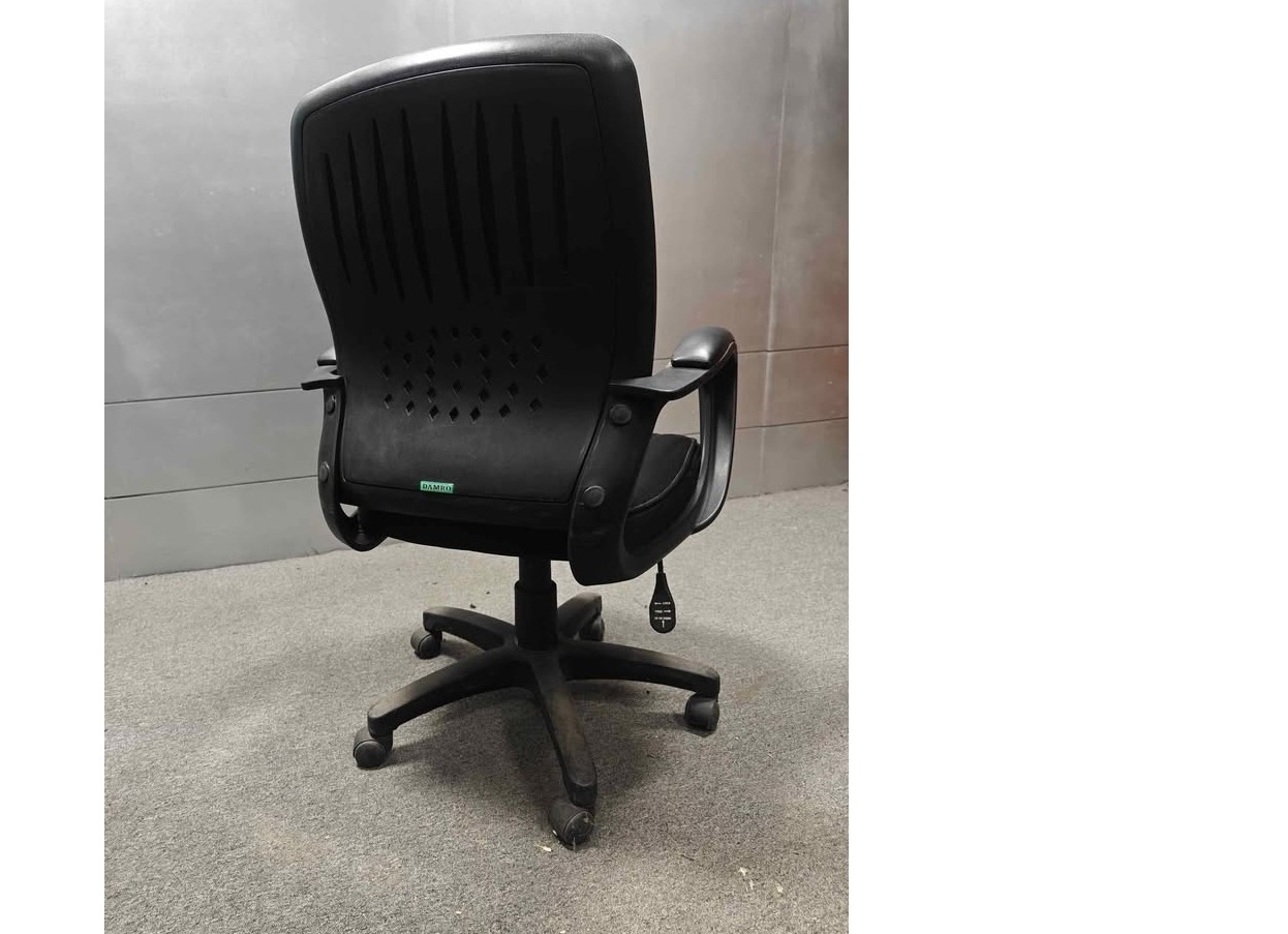 Executive chairs with fabric cover - Damro