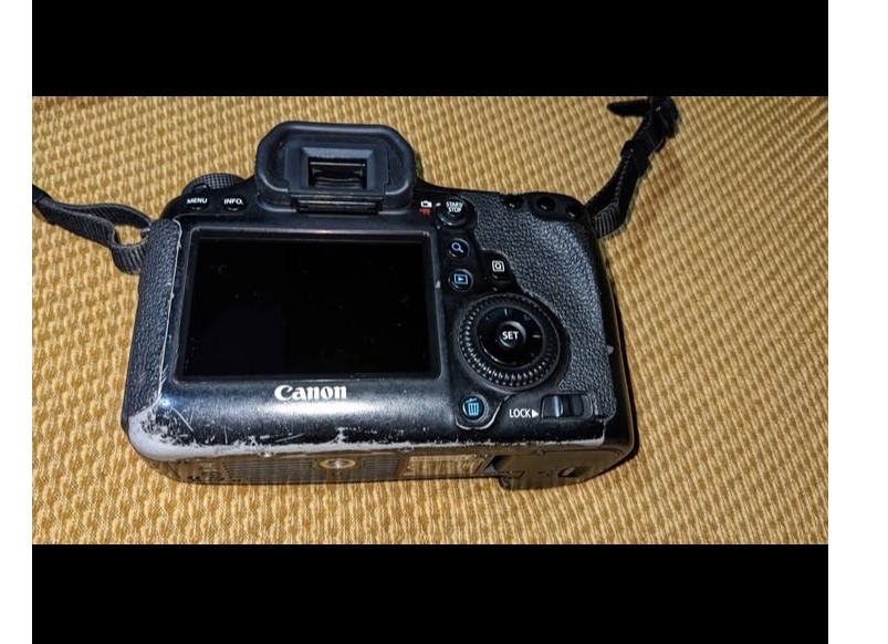 Canon eos 6D Full frame Camera