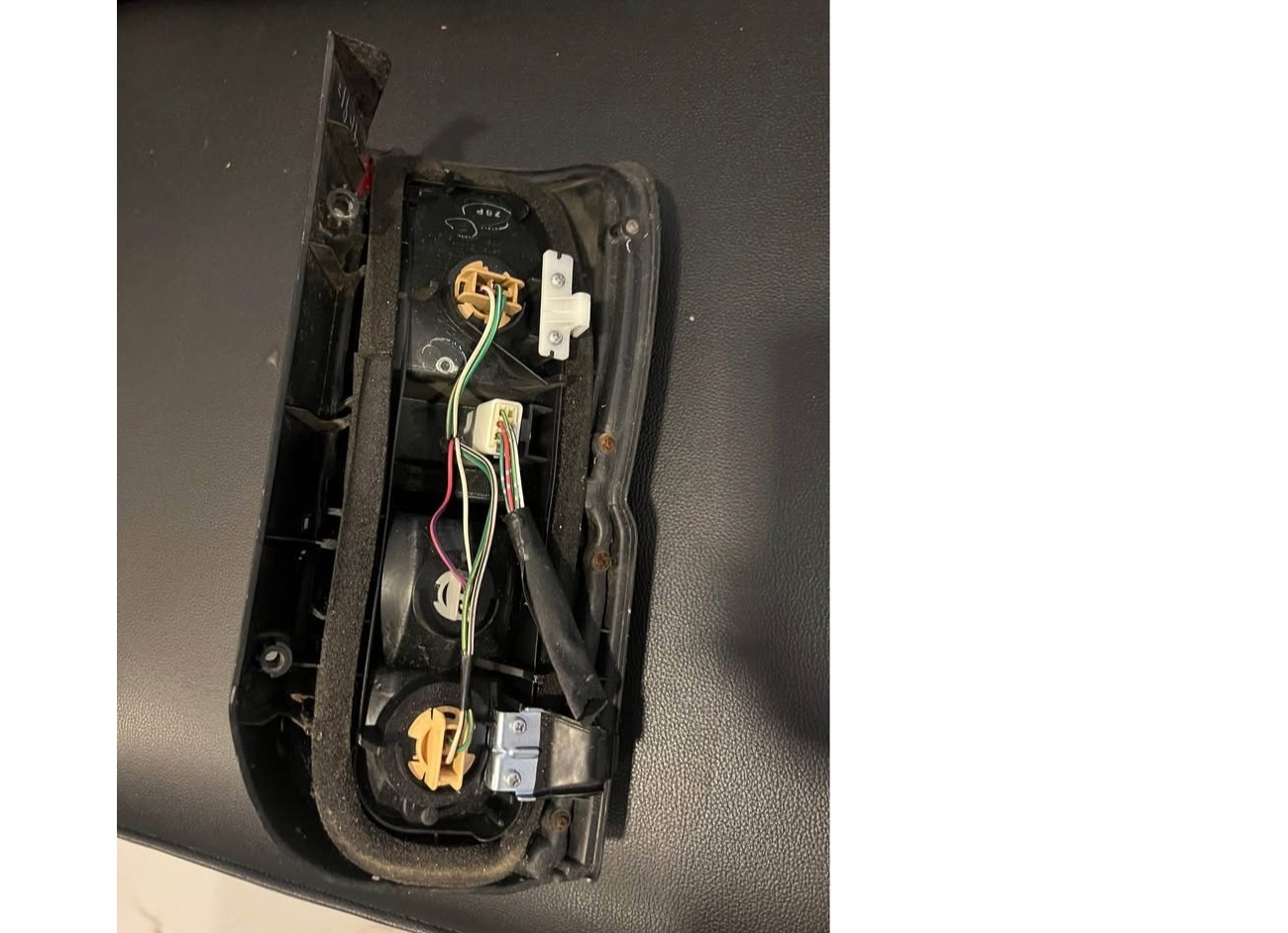 Toyota dolphin tail lights
