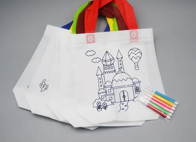 20pcs DIY Graffiti Bag with Coloring Markers Handmade Painting Non-Woven Bags for Children Arts Crafts Color Filling Drawing Toy