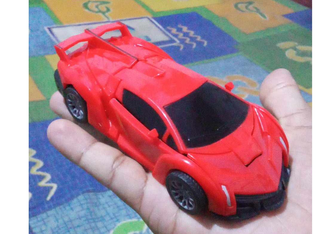 Transforming car robot