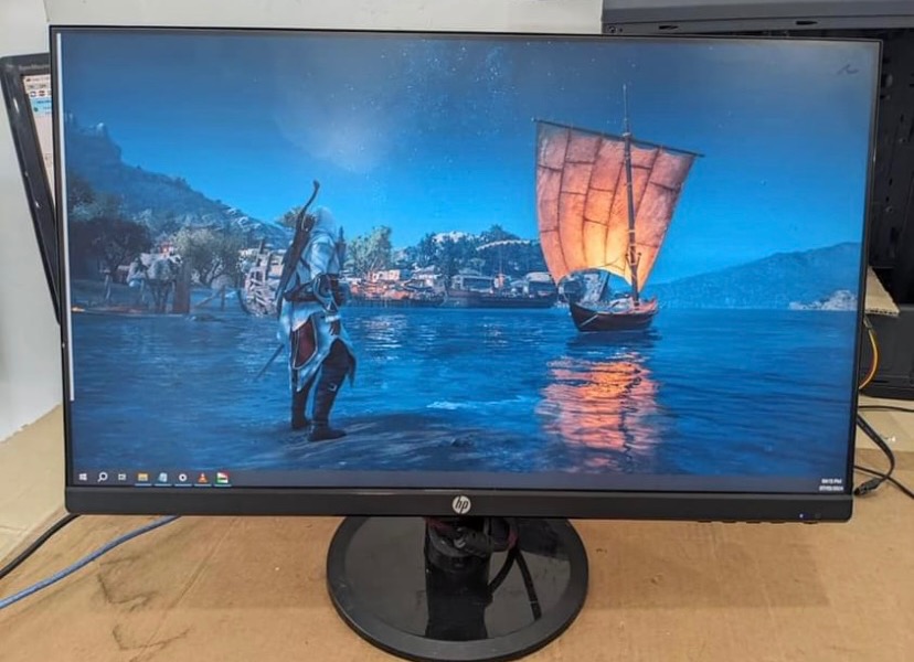 HP 24 inch Frameless Monitor