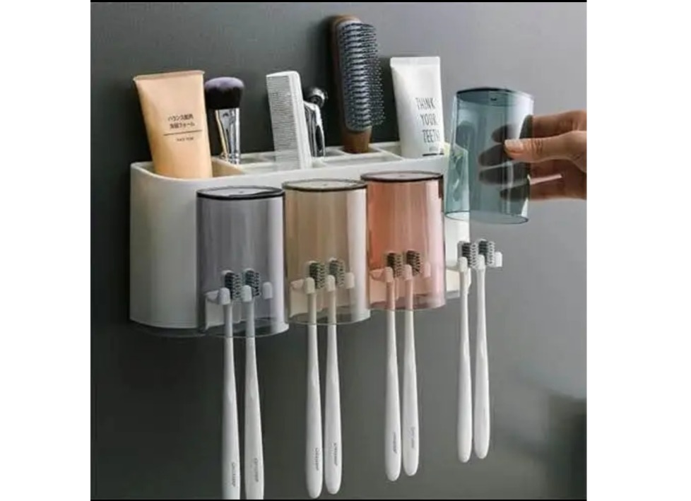 Toothbrush holder