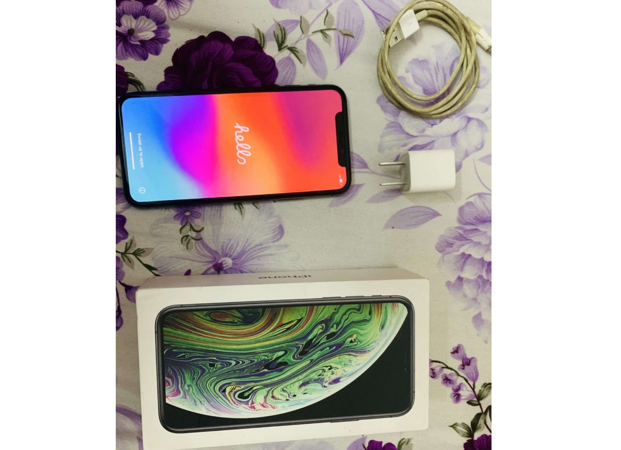 Iphone XS (Used)