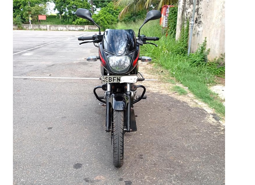 Bajaj puler 150