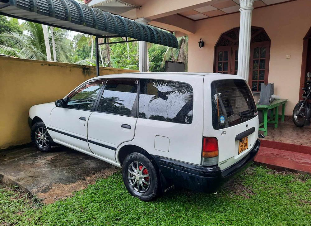 Nissan AD Wagon