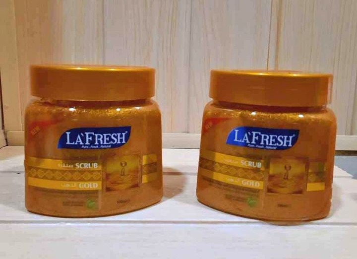 LAFRESH GOLD SCRUB