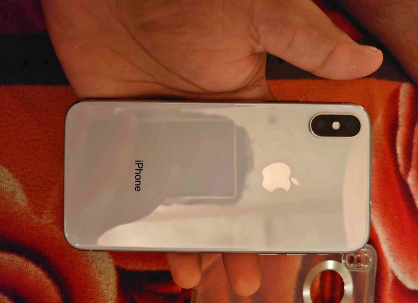 Apple x