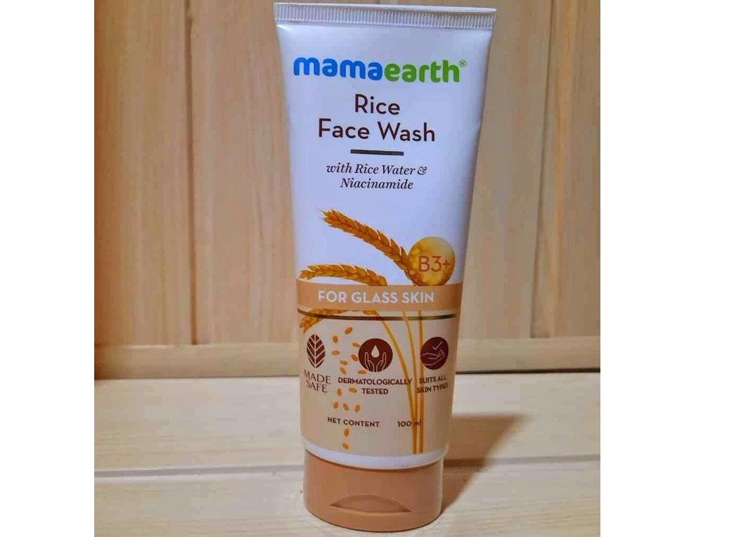 Mama earth Rice face wash with rice water& Niacinamide for glass skin