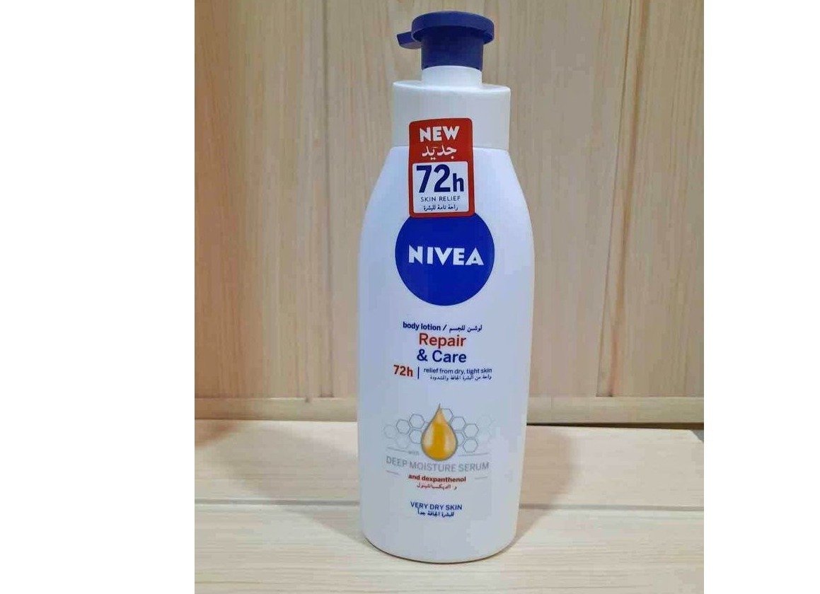 Nivea body lotion Repair & Care