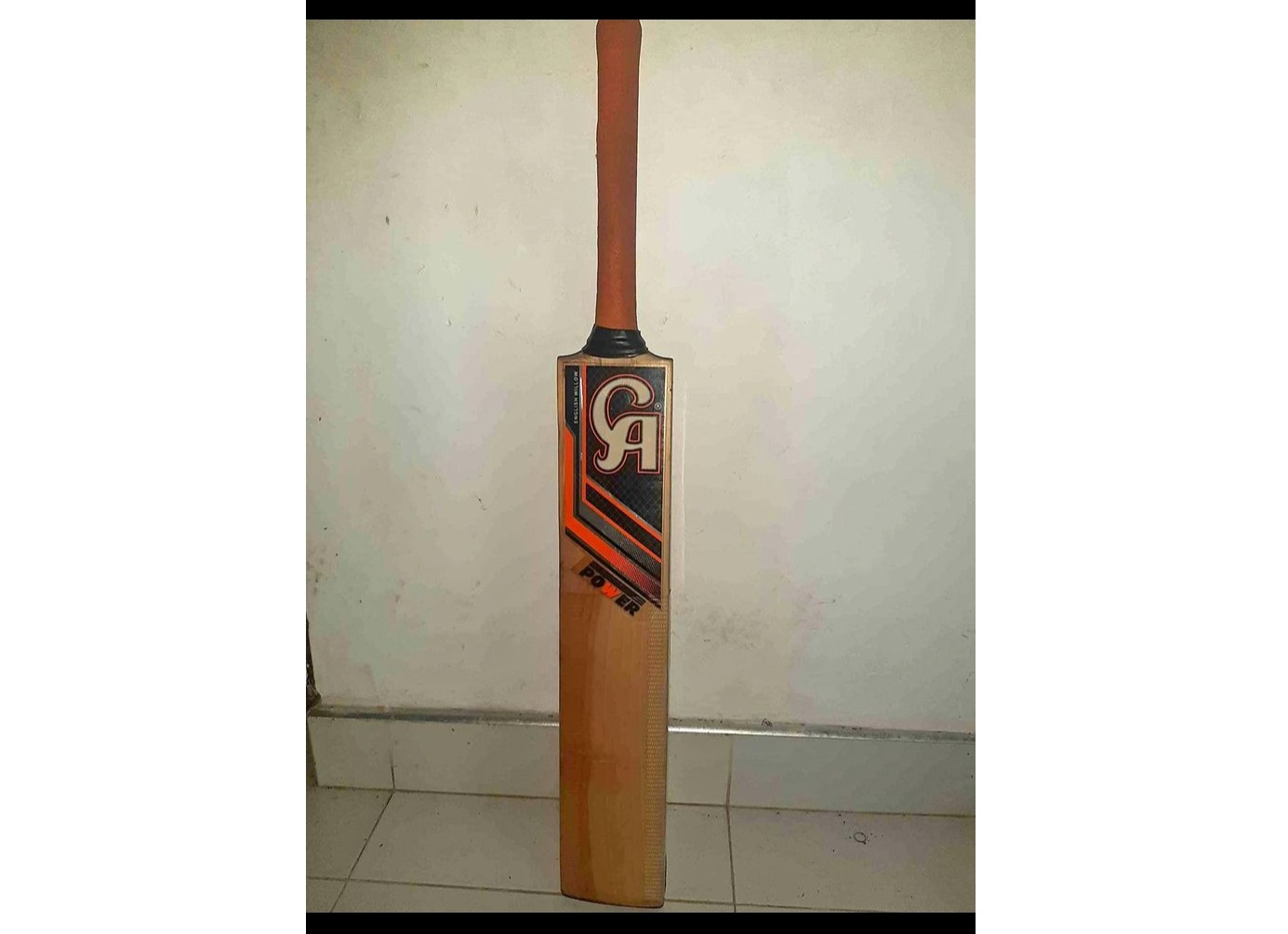 Cricket bat