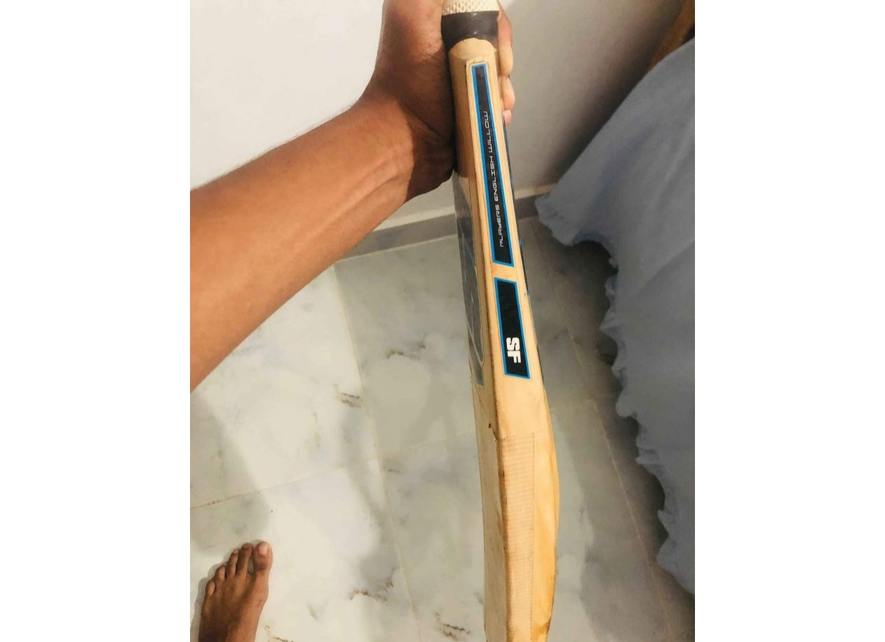 Cricket bat