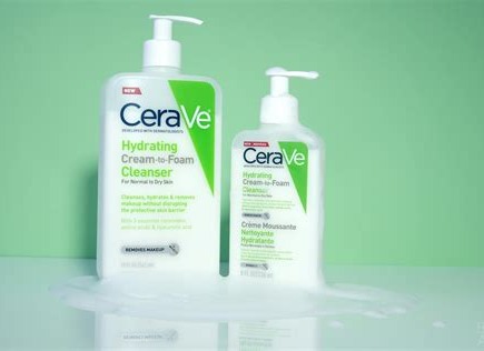 CeraVe Hydrating Cream-to-Foam Cleanser 355ml