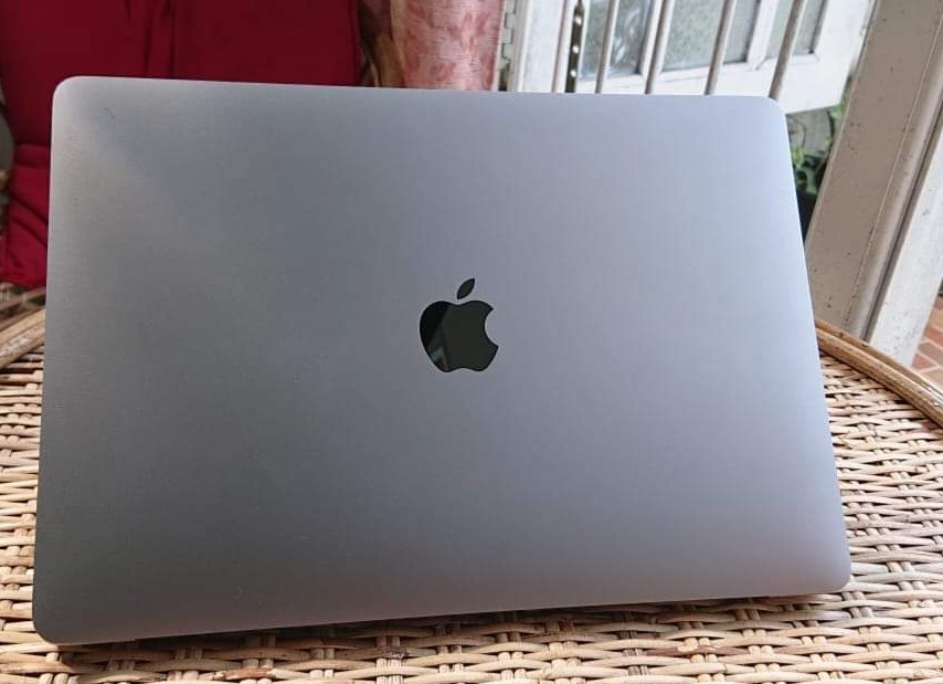 Apple Macbook Pro M1