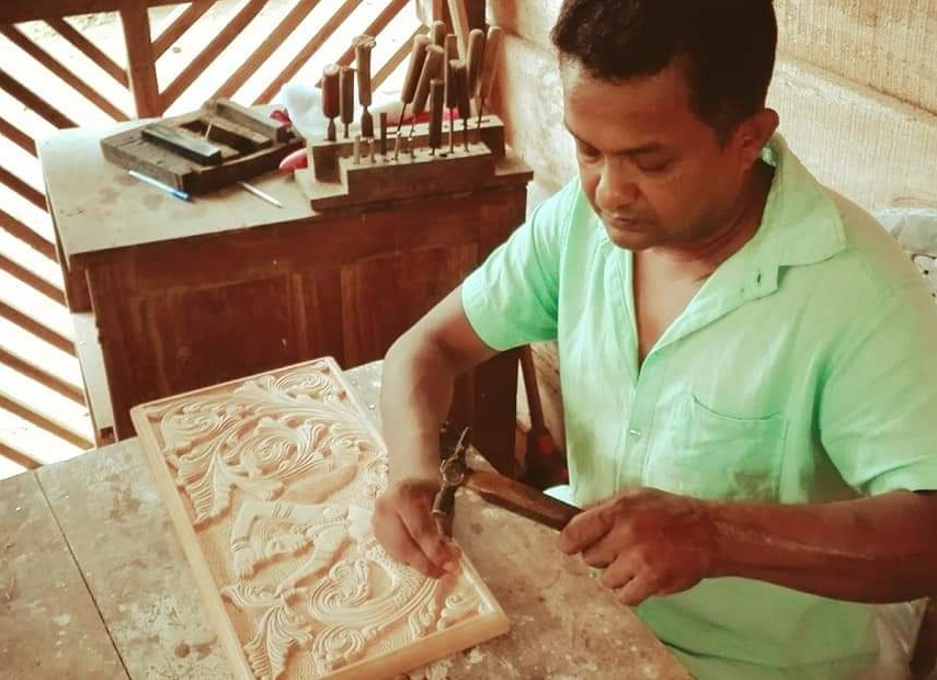 Wood carving - ලී කැටයමි නිර්මාණ