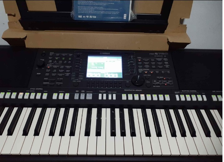 Yamaha keyboard