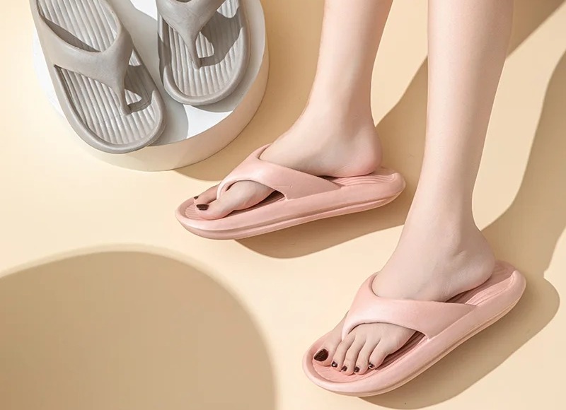 Woman slippers