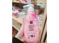 Cathy Doll White Milk Shine Body Lotion For Deep Nourishment And Natural Brightening Milk Protein and White Strawberry that are rich in minerals and various vitamin Cathy Doll White Milk Shine Body Lotion 450ML Made in THAILAND