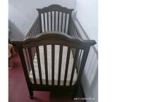 Baby climbing cot